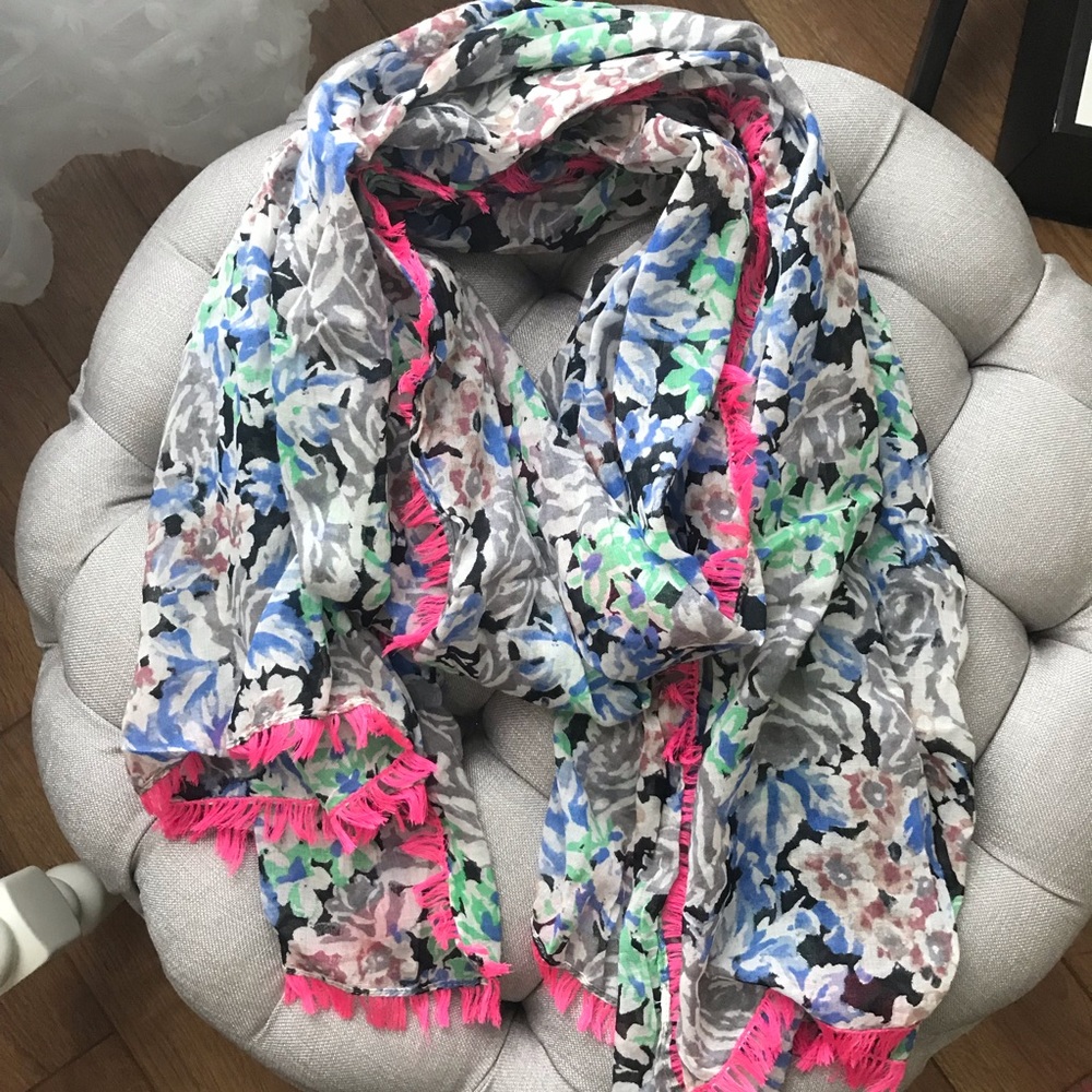 American Eagle Outfitters Lightweight Scarf